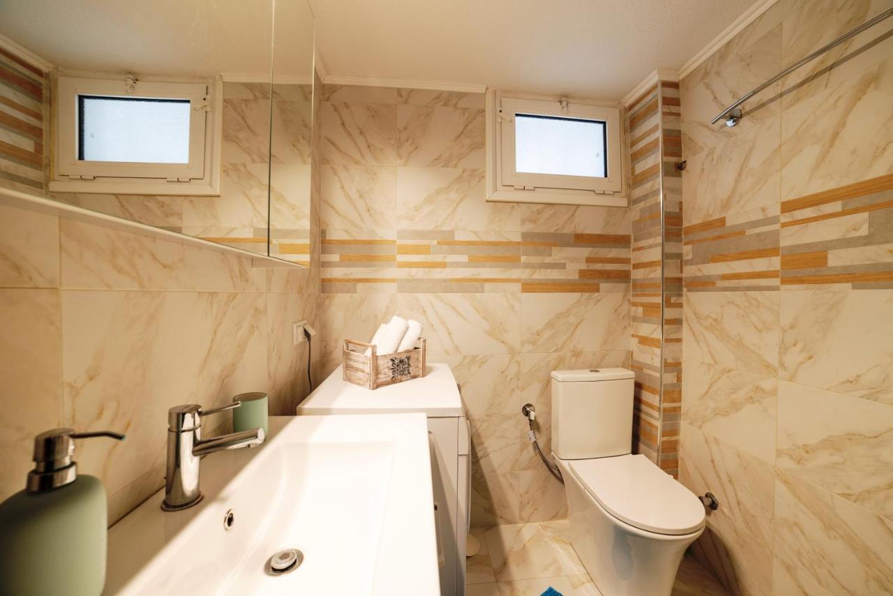Porto Ofrynio Central Deluxe Golden Apartment Ofrínion 外观 照片