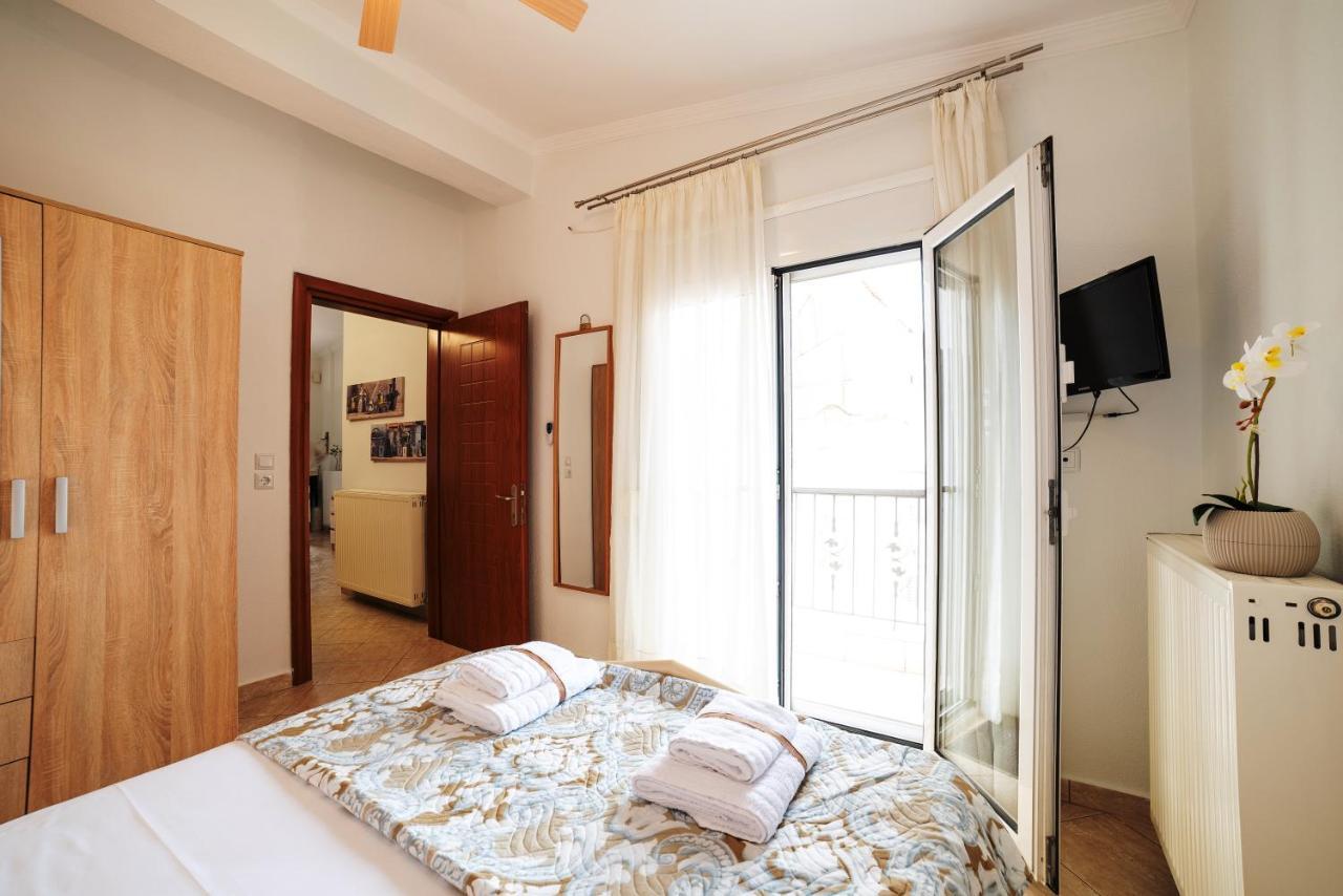 Porto Ofrynio Central Deluxe Golden Apartment Ofrínion 外观 照片